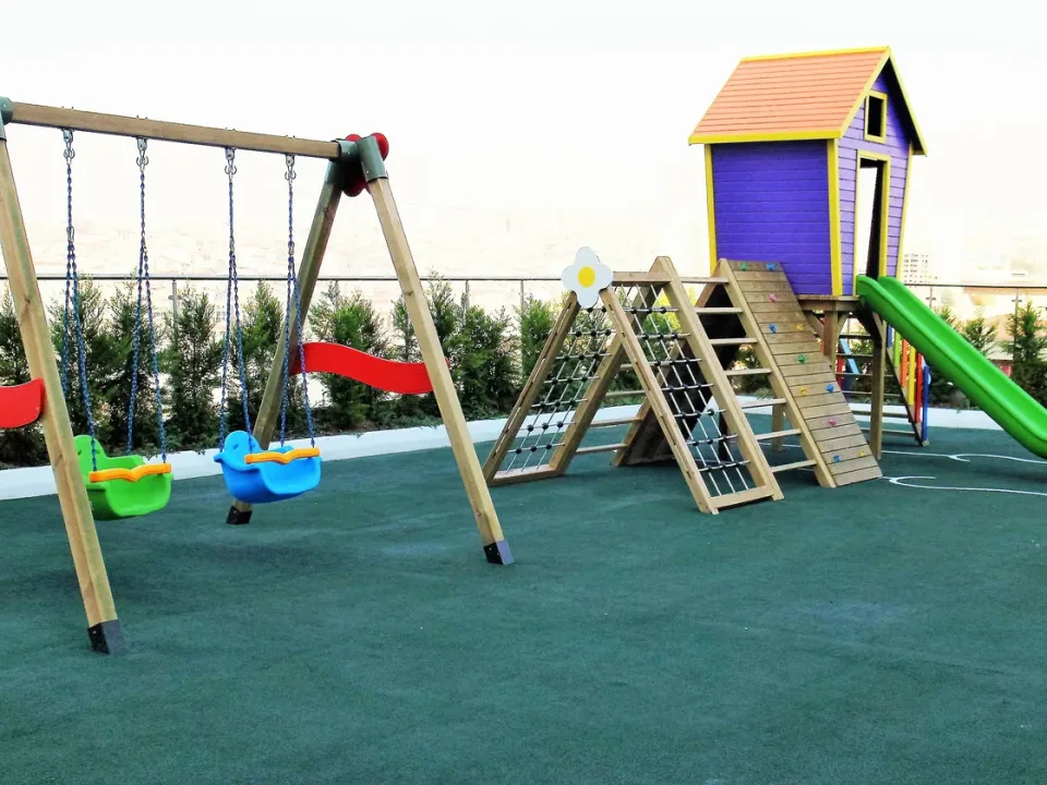 Ahşap Anaokulu Bahçe Salıncağı — Ürün