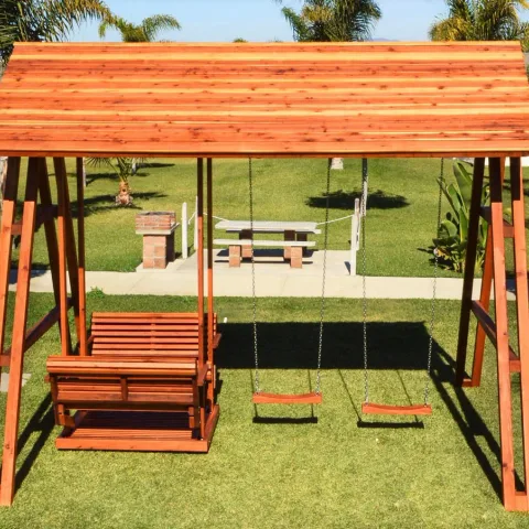 Çatılı Ahşap Bahçe Salıncağı — Ahşap Salıncaklar