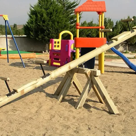 Dört Kişilik Ahşap Tahterevalli — Ahşap Tahterevalliler