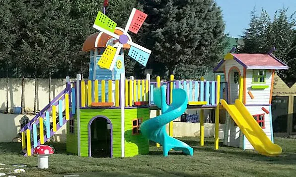 Yel Değirmenli Ahşap Oyun Parkı — Ürün