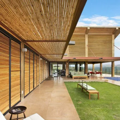 Koridor Tipi Uzun Ahşap Pergola — Ahşap Pergolalar