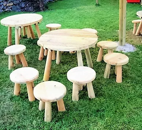 Kütük Ahşap Çocuk Masa ve Tabure Takımı — Ahşap Bahçe Mobilyaları