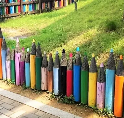 Renkli Kurşun Kalem Ahşap Çit — Ahşap Çit ve Seperatörler