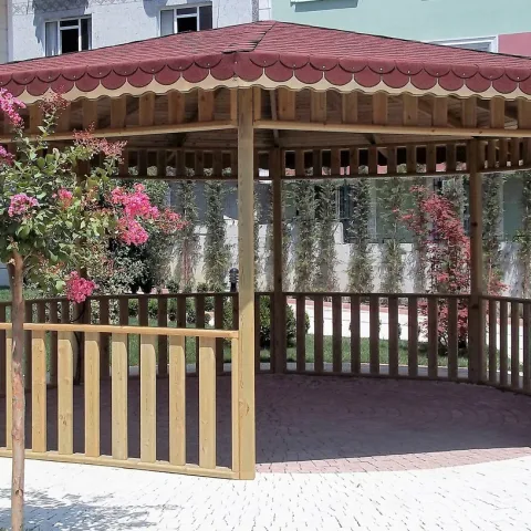 Sekizgen Ahşap Kamelya 500 cm — Ahşap Dış Mekan Uygulamaları