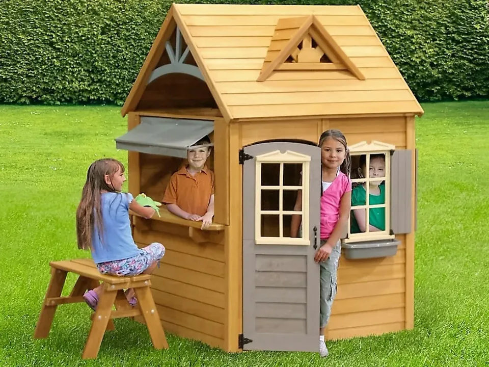 Sevimli Ahşap Oyun Evi — Ürün