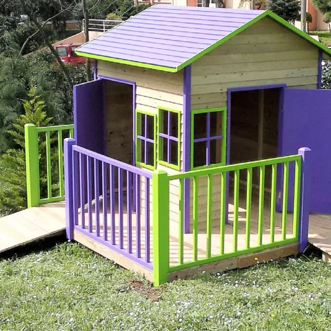 Verandalı Ahşap Oyun Evi — Ahşap Oyun Evleri